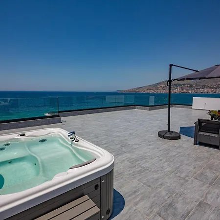 El Primero Hotel 4*