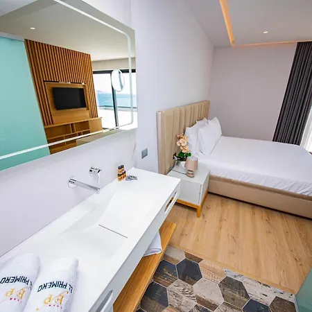 Hotel El Primero 4*